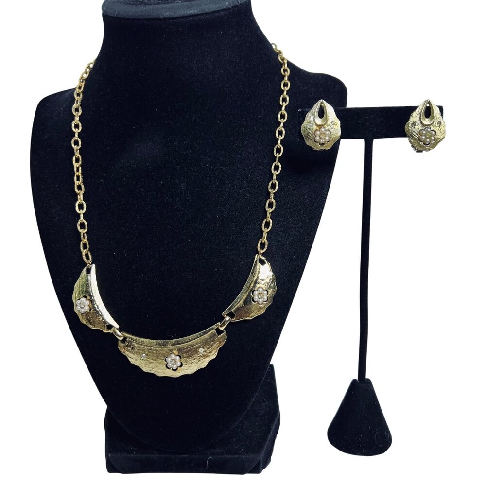 Gold Tone, Faux Pearl & Rhinestone Statement Necklace W/ Clip On Earrings (5727)